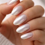 15 Short White Chrome Almond Nails That Shine