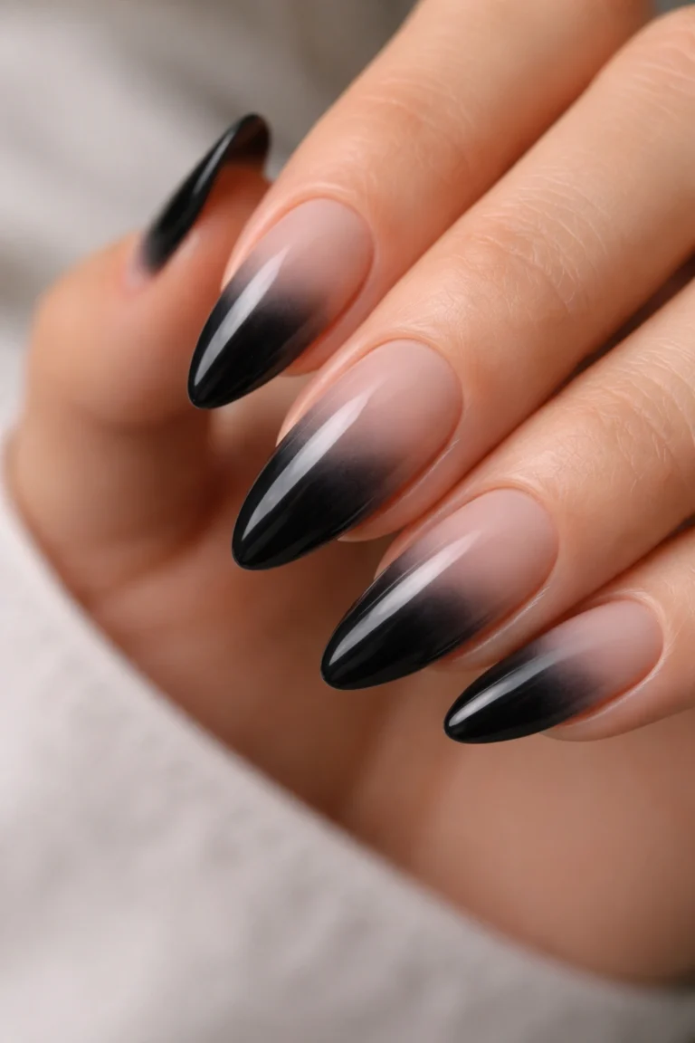 15 Black Ombre Almond Nails That Look Expensive