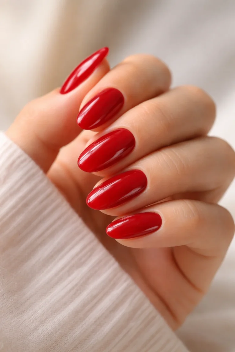 20 Short Red Almond Nails That Look Good on Everyone