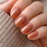 12 Warm Toned Short Oval Nails for a Rich Set