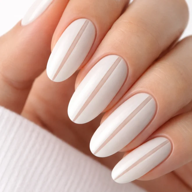 15 Minimalist Long Oval Nails for a Clean Finish