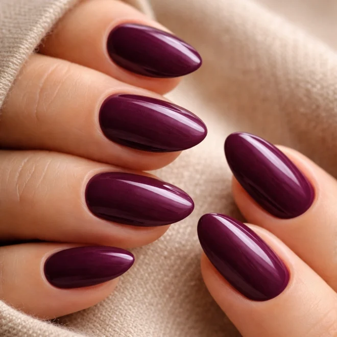 15 Short Deep-Tone Almond Nails That Stand Out