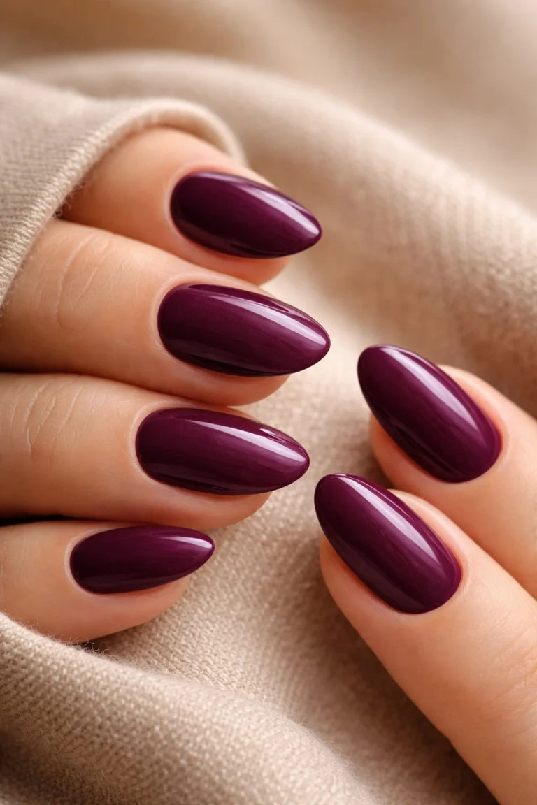 15 Short Deep-Tone Almond Nails That Stand Out
