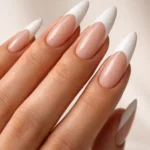 18 French Tip Almond Nails That Look Expensive