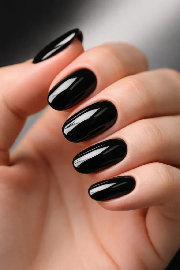 19 Sleek Black Short Oval Nail Ideas