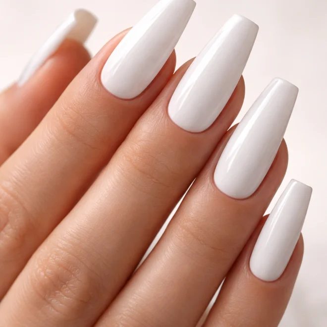 20+ Best White Acrylic Nails for a Clean Look