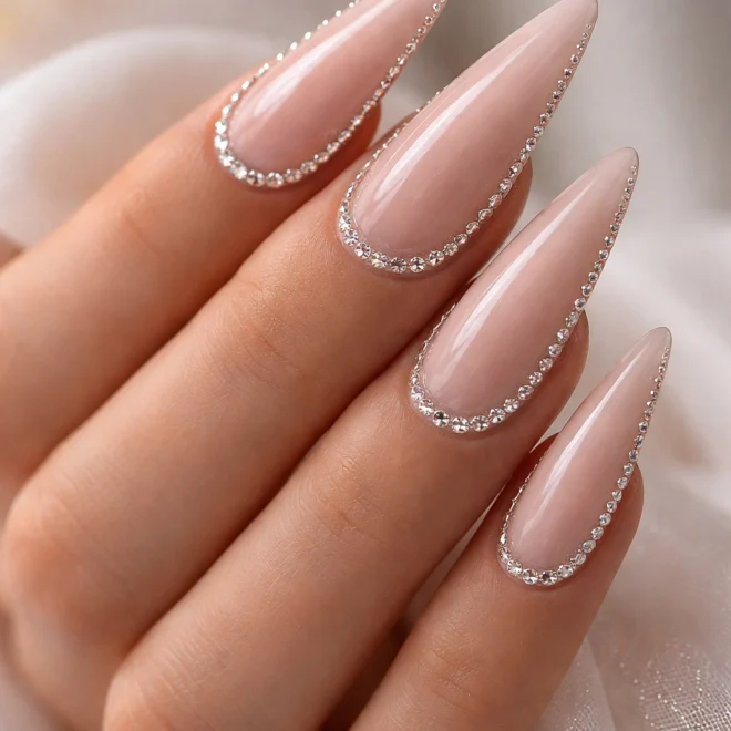 18 Stiletto Nail Ideas for a Wedding