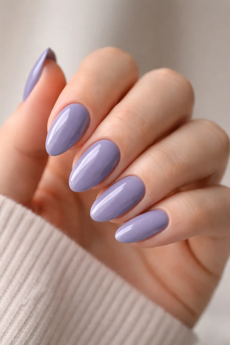 15 Short Cool-Tone Almond Nails Worth Trying