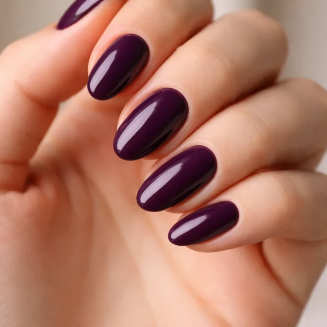 18 Short Purple Almond Nails Worth Trying