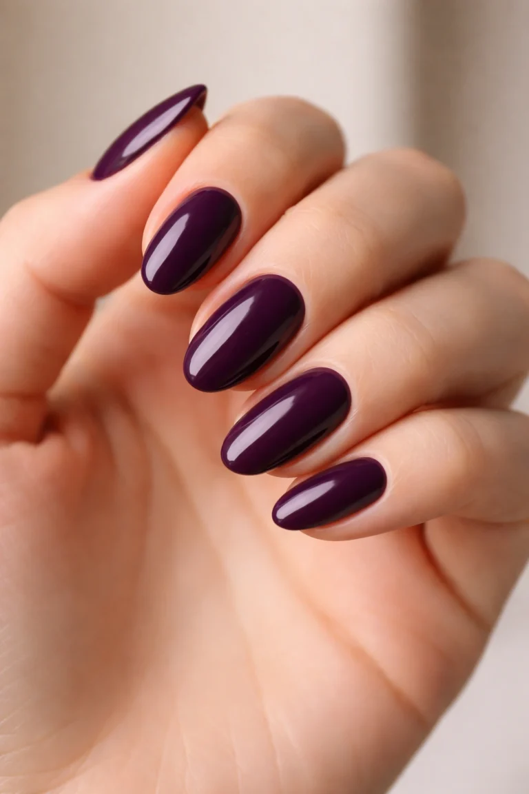 18 Short Purple Almond Nails Worth Trying
