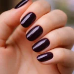 18 Deep Toned Short Oval Nails for a Bold Set