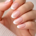 15 Classy Short Oval French Tip Nails