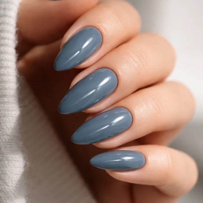 15 Cool-Tone Almond Nails Worth Trying