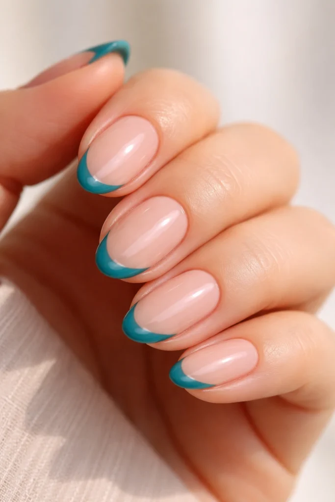 15 Short Teal Almond Nails That Pop