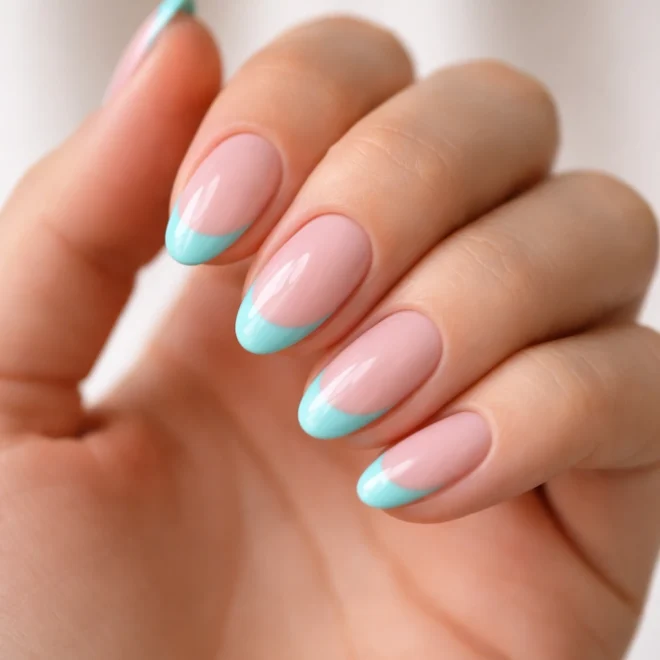 15 Short Turquoise Almond Nails That Pop
