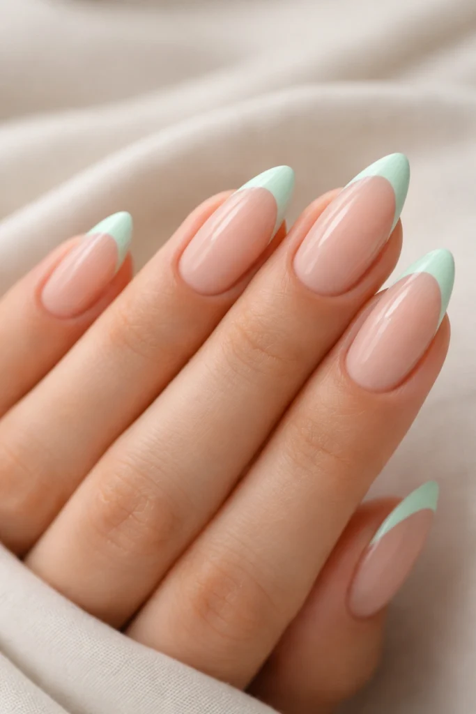20 Mint Green Almond Nail Ideas