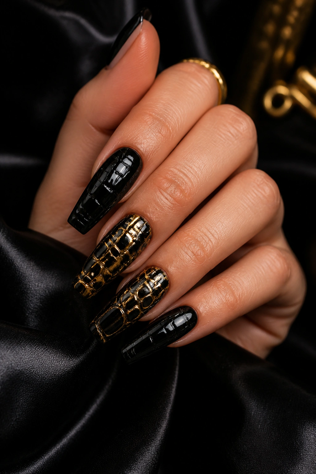 Croc texture coffin nails with molten gold accents